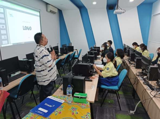Membangun Identitas Lewat Goresan Kreatif: Jejak Pengabdian BINUS di SMA Penabur Bintaro Jaya