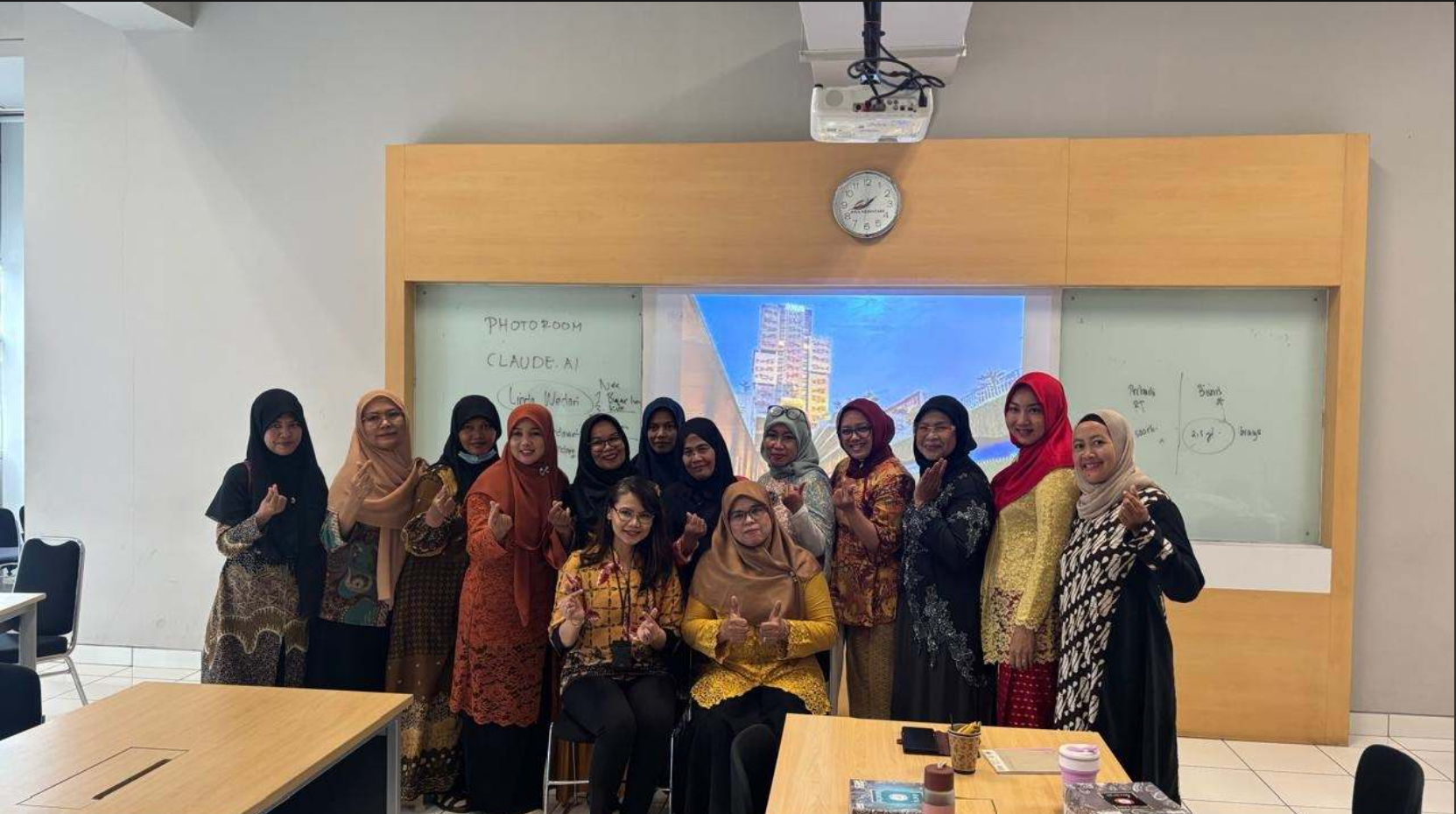 Perempuan Berdaya, UMKM Makin Mandiri Lewat Pemanfaatan AI Prompt