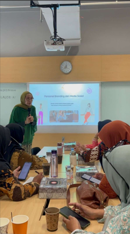 Ketika Personal Branding Membuka Jalan Perempuan UMKM untuk Lebih Berdaya